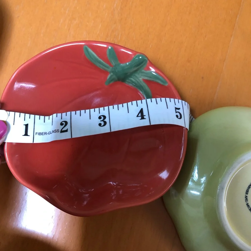 Williams Sonoma bowls set of 4